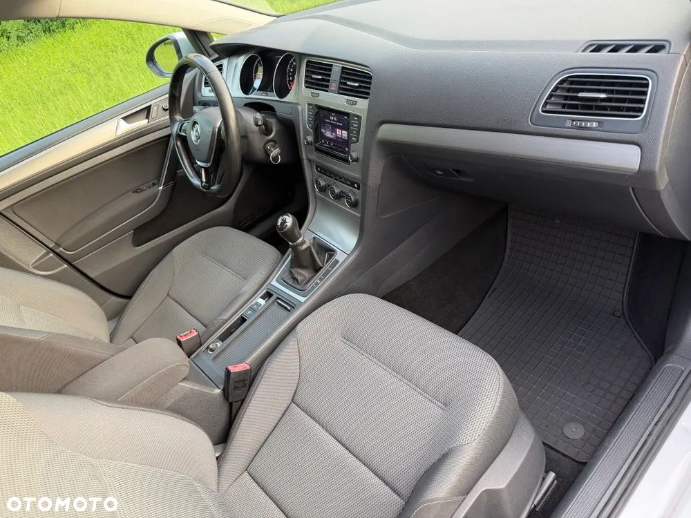 Volkswagen Golf 1.6 TDI BlueMotion Technology Trendline - 13