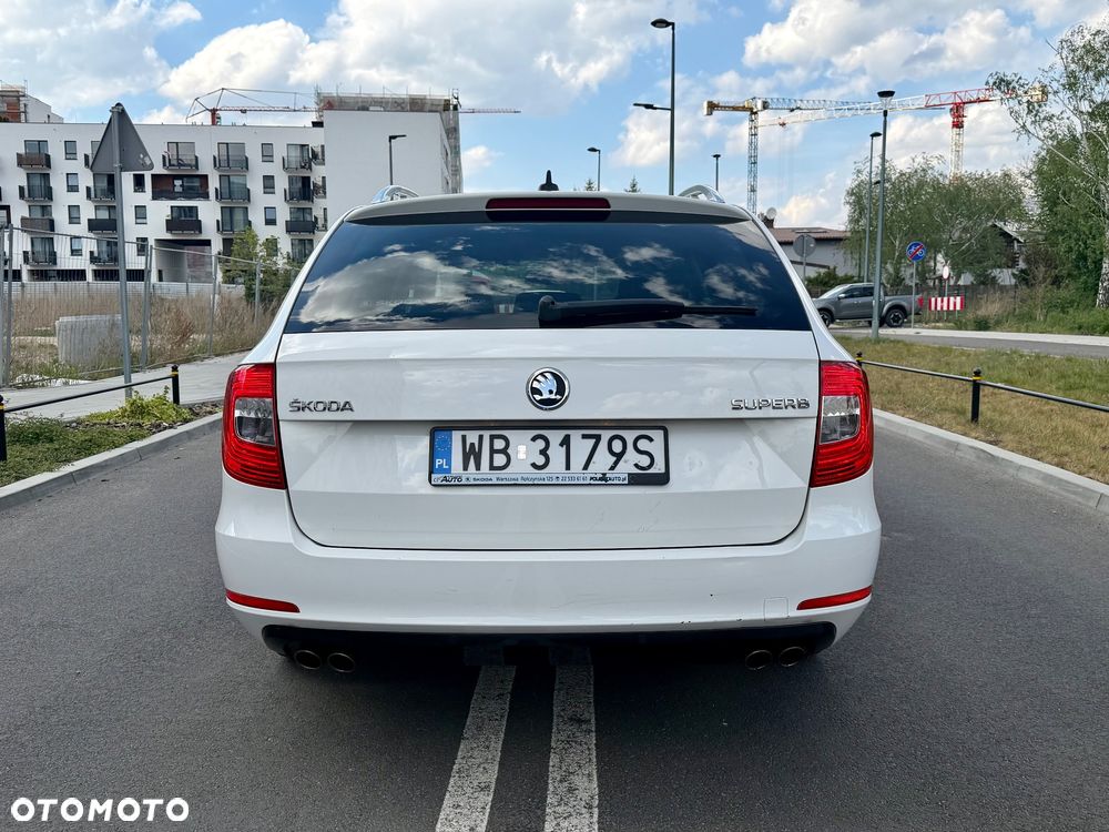 Skoda Superb 2.0 TSI L&K DSG - 11