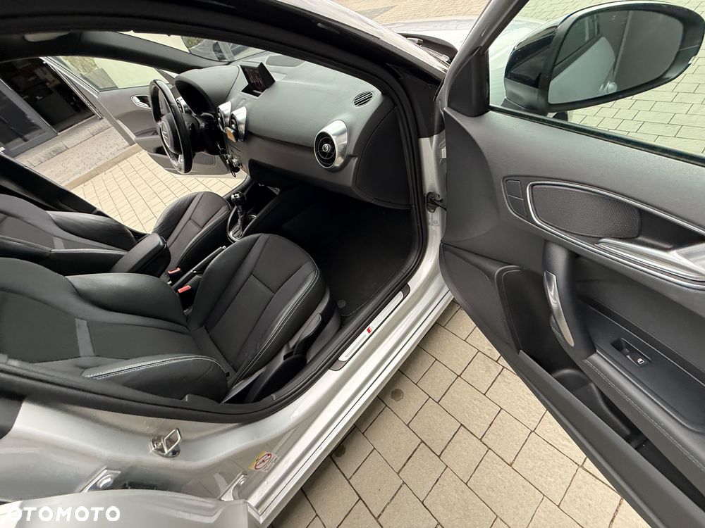 Audi A1 Sportback 1.4 TFSI S tronic S line edition m S line Sportpaket - 9
