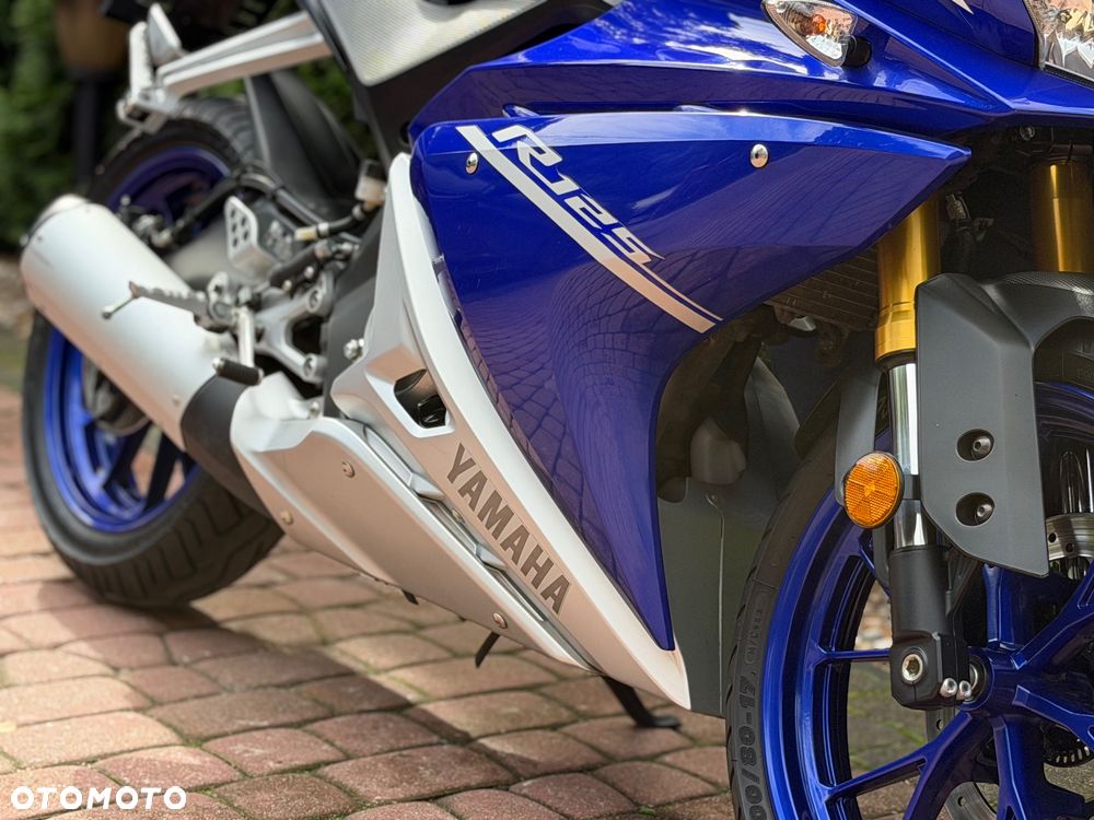 Yamaha YZF - 12