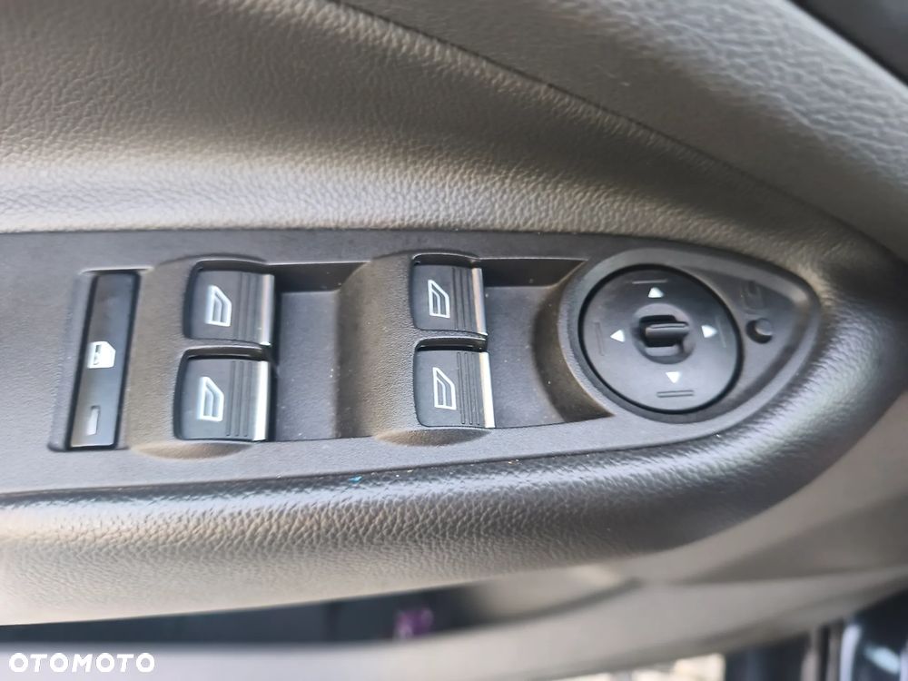 Ford Kuga - 20
