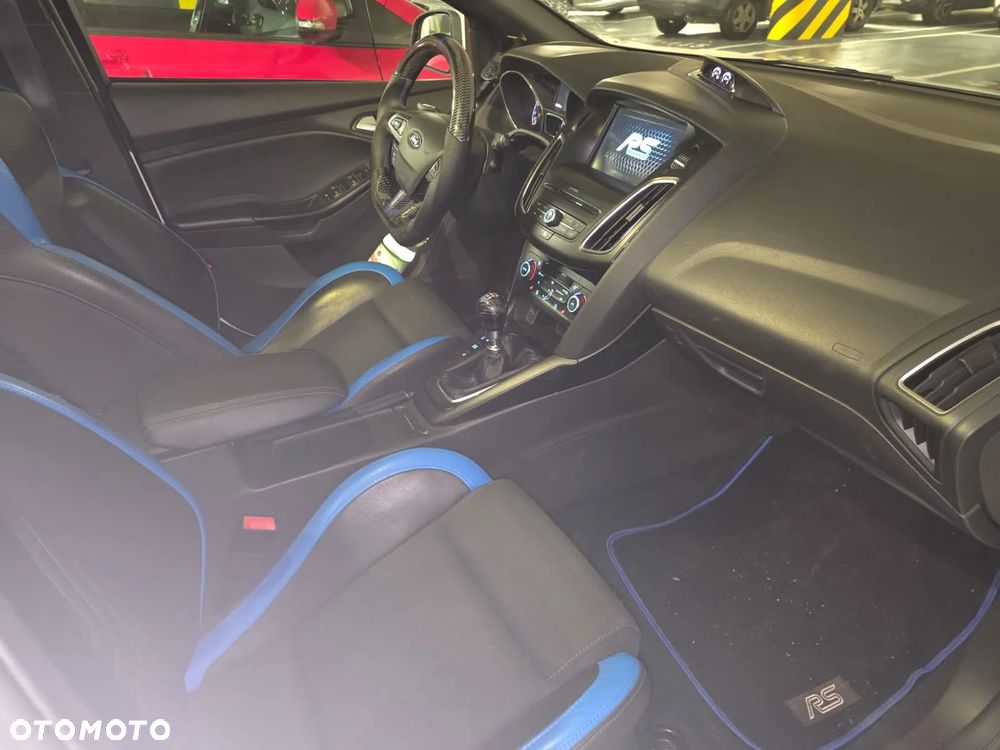 Ford Focus - 14