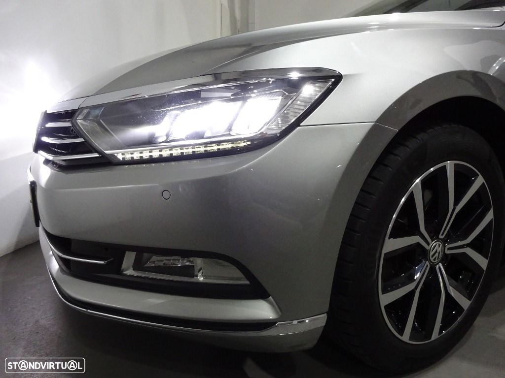 VW Passat Variant 2.0 TDi Highline - 25