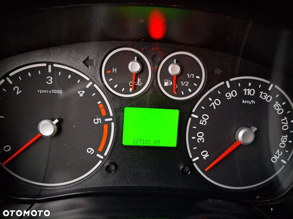 Ford Transit Connect - 7