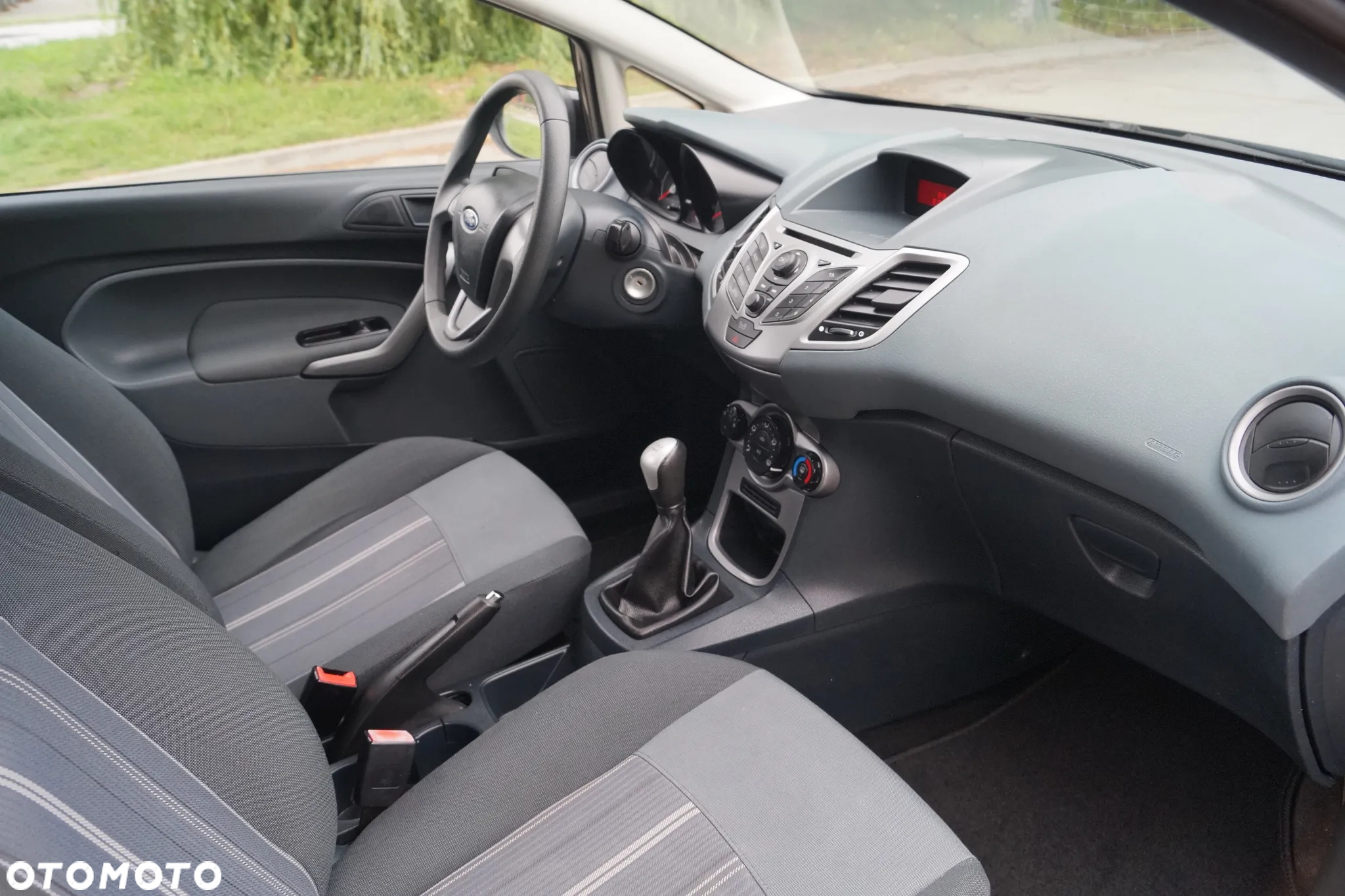 Ford Fiesta 1.25 Trend - 35
