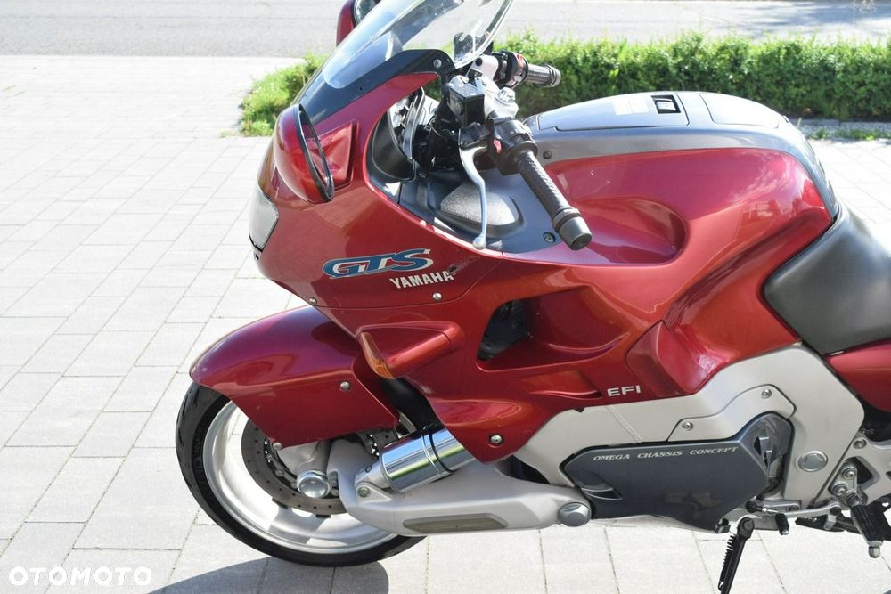 Yamaha GTS - 4