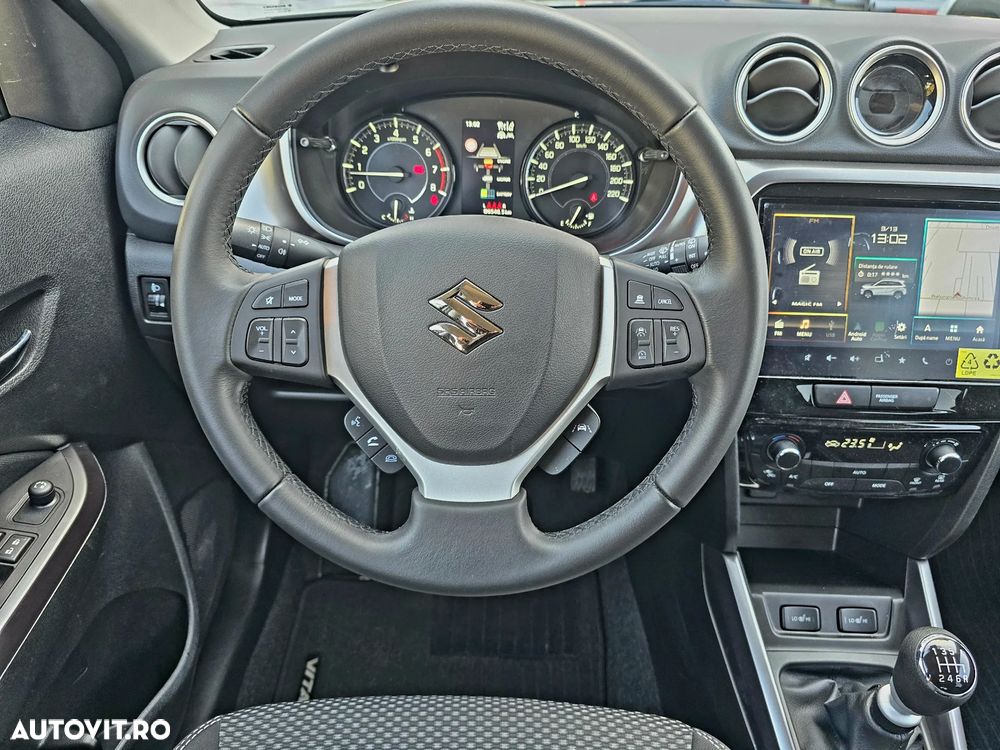 Suzuki Vitara 1.4 Boosterjet MHEV Passion - 15