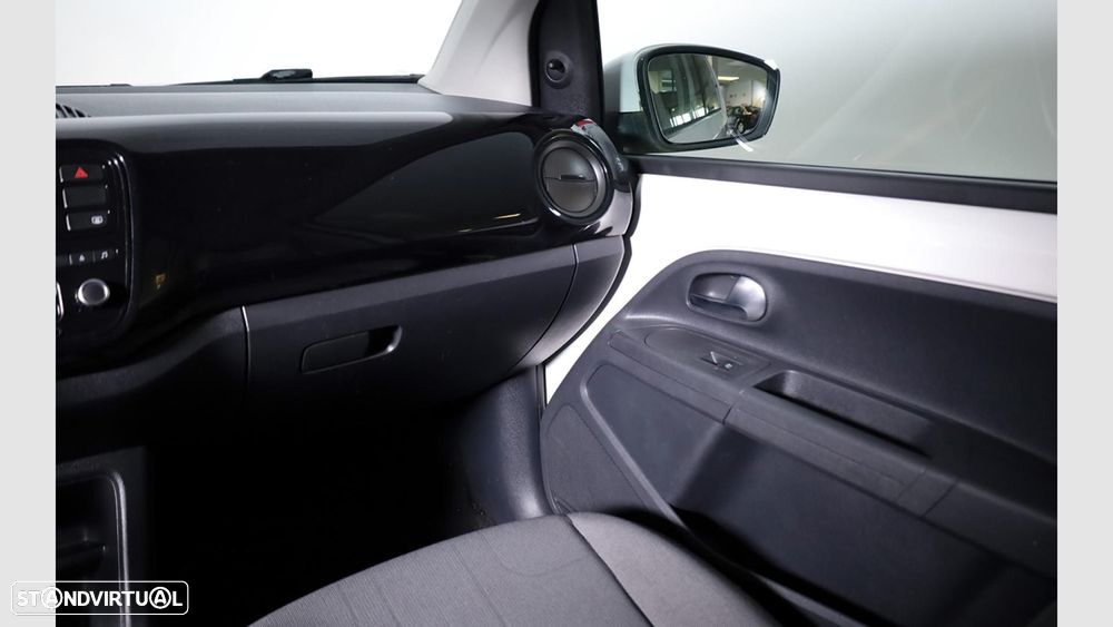 VW Up! 1.0 White - 14