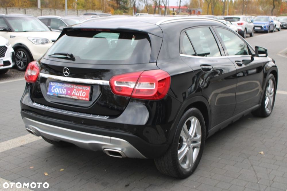 Mercedes-Benz GLA - 19