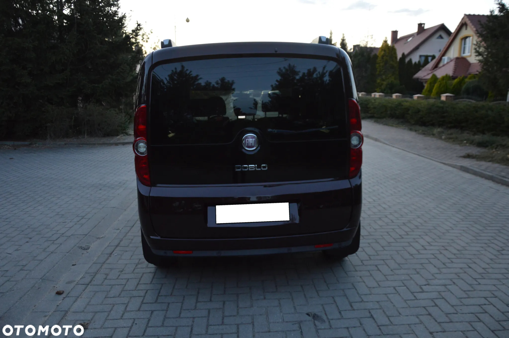 Fiat Doblo 2.0 16V Multijet Emotion - 11