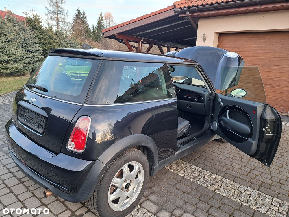 MINI ONE Seven - 33