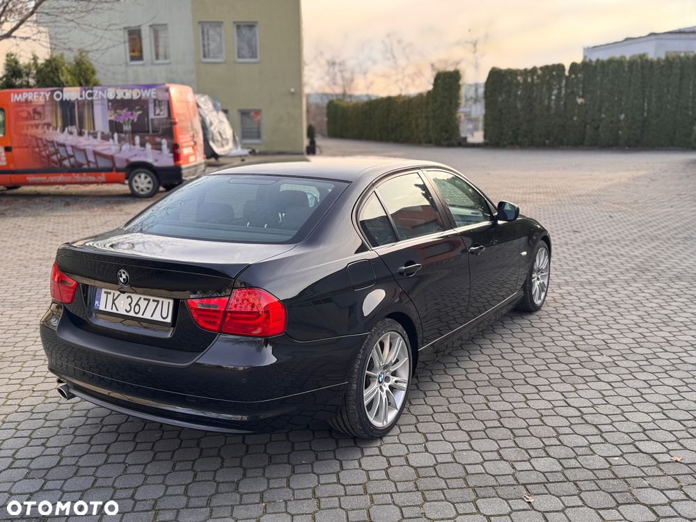 BMW Seria 3 318i - 1