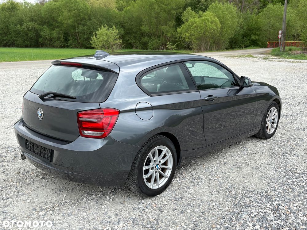 BMW Seria 1 116d DPF - 5