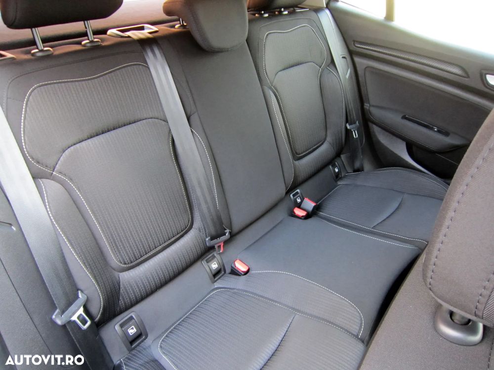 Renault Megane TCe 115 GPF LIFE - 19
