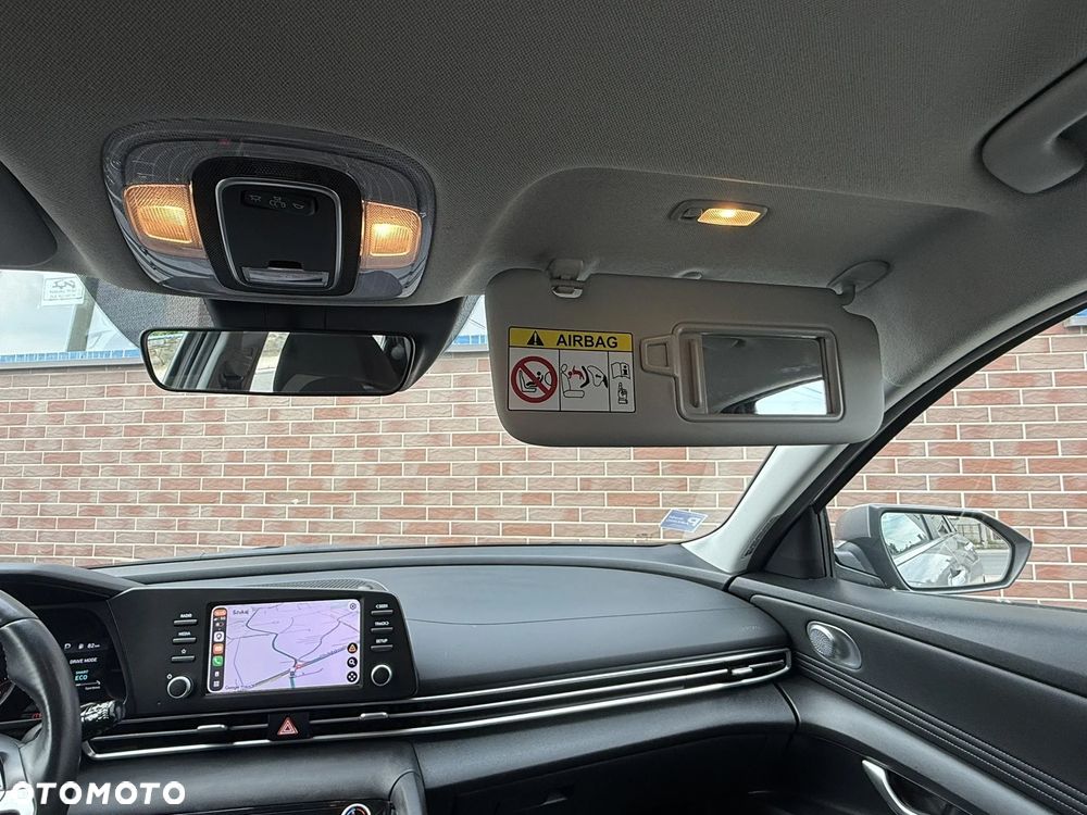 Hyundai Elantra 1.6 Smart CVT - 38