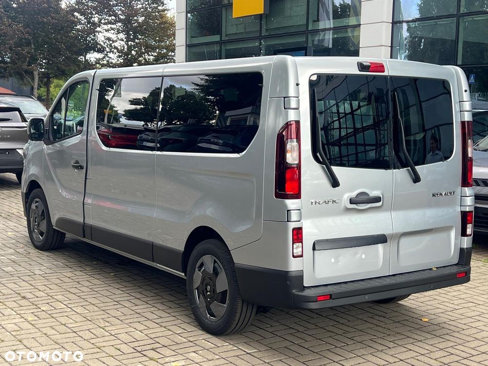 Renault Trafic 2.0 dCi - 4