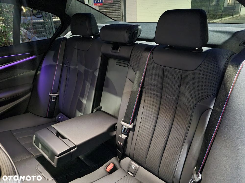 BMW Seria 5 520d xDrive MHEV M Sport sport - 14