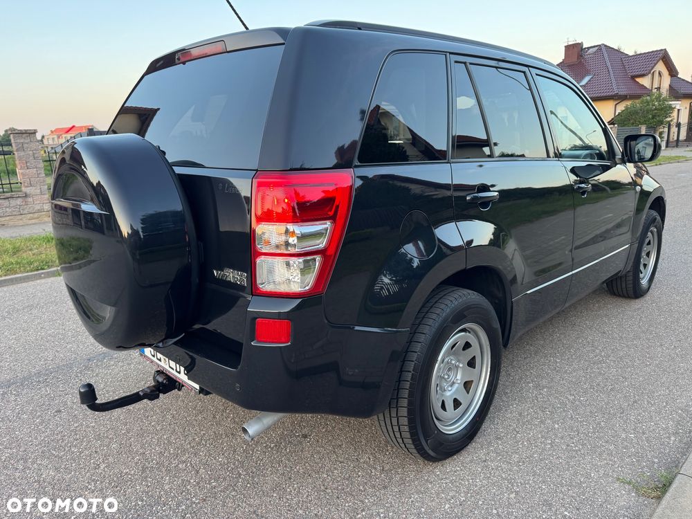 Suzuki Grand Vitara 2.0 Comfort Family - 14