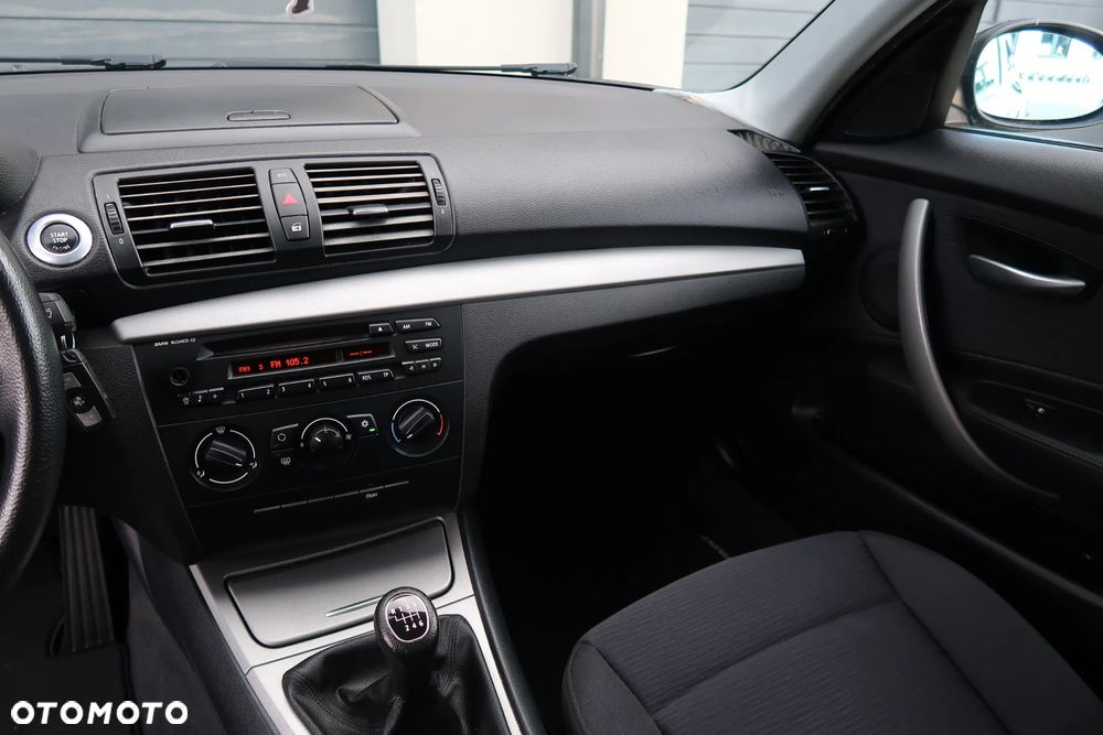 BMW Seria 1 116i - 17
