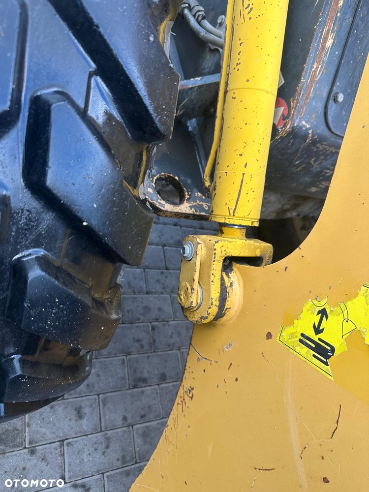 Komatsu WA 80 - 9
