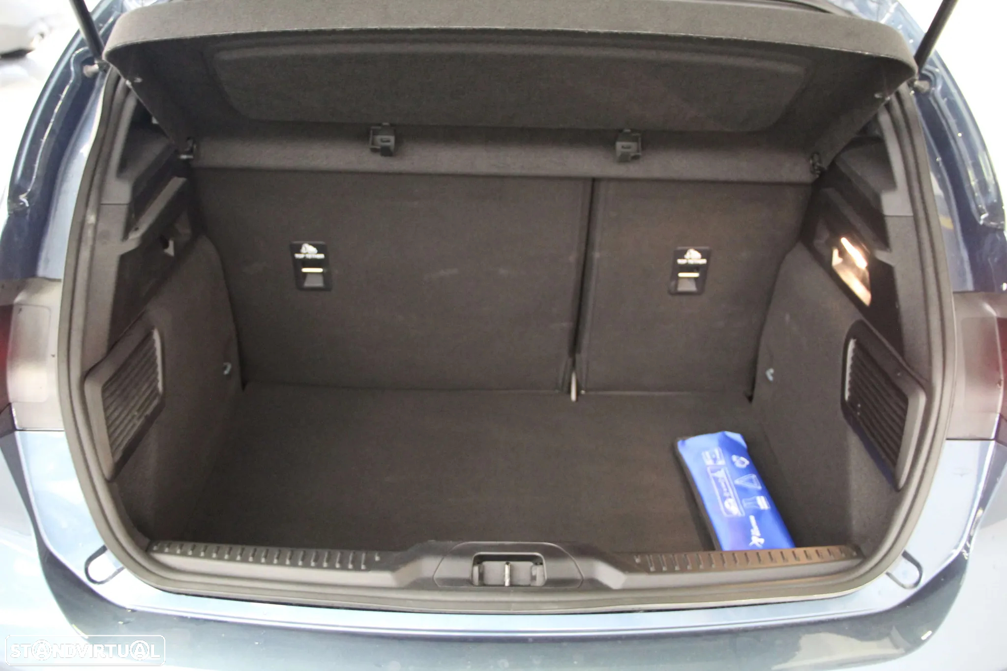 Ford Focus 1.0 EcoBoost MHEV ST-Line - 20
