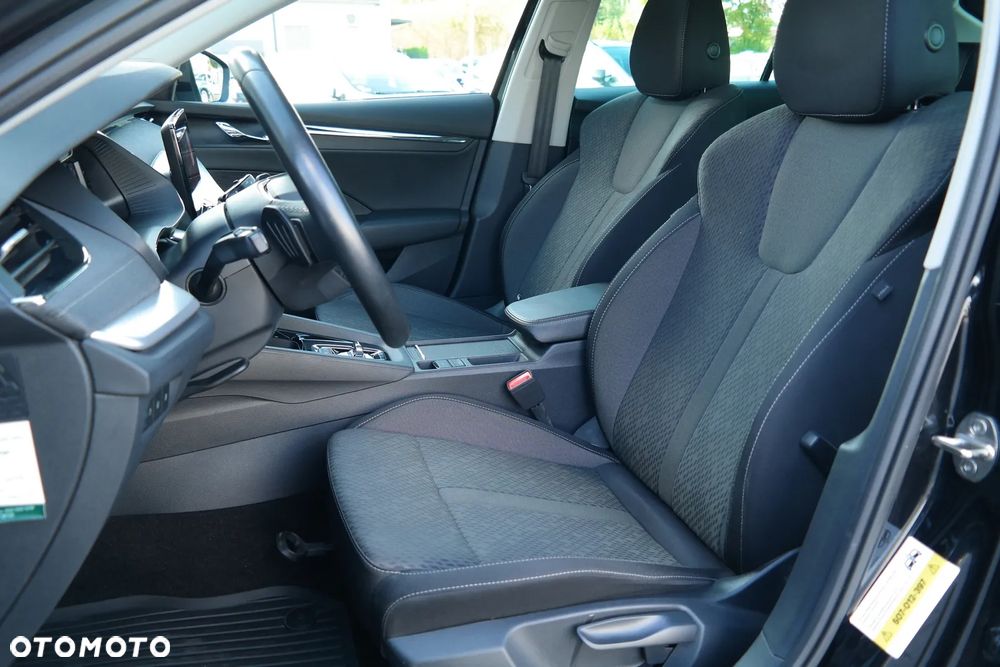 Skoda Octavia 2.0 TDI 4x4 Style DSG - 10