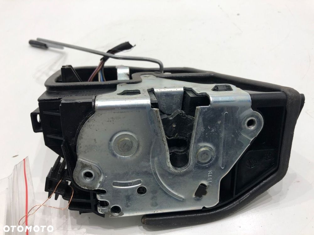 ZAMEK DRZWI PRAWY PRZÓD  BMW X3 (F25) 2010 - 2017 xDrive 20 d 135 kW [184 KM] olej napędowy 2010 - - 1