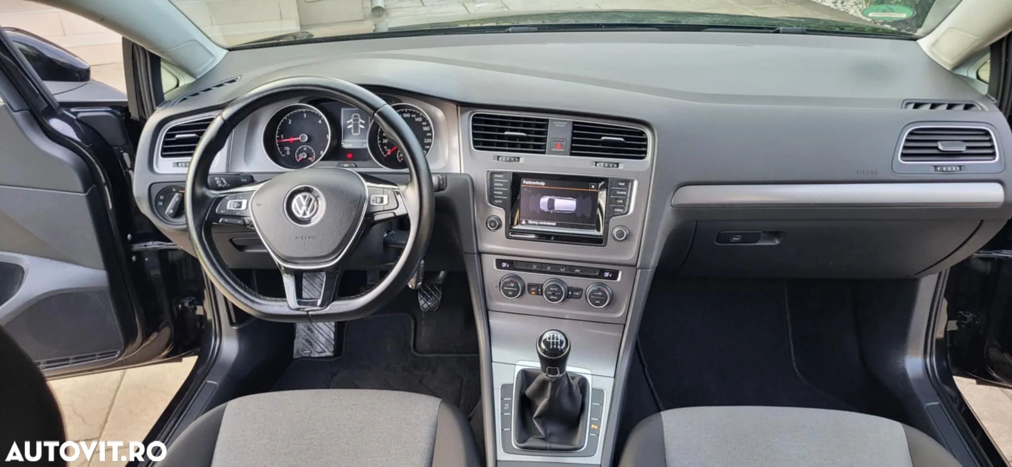 Volkswagen Golf - 4
