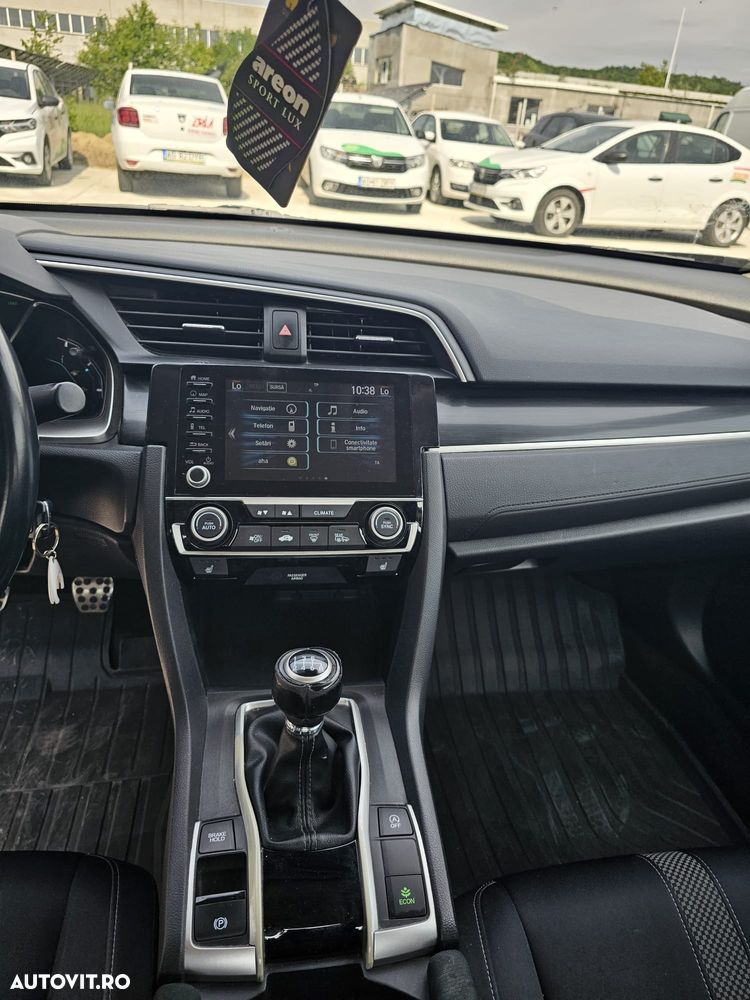 Honda Civic 1.5 VTEC Turbo Elegance Navi - 9