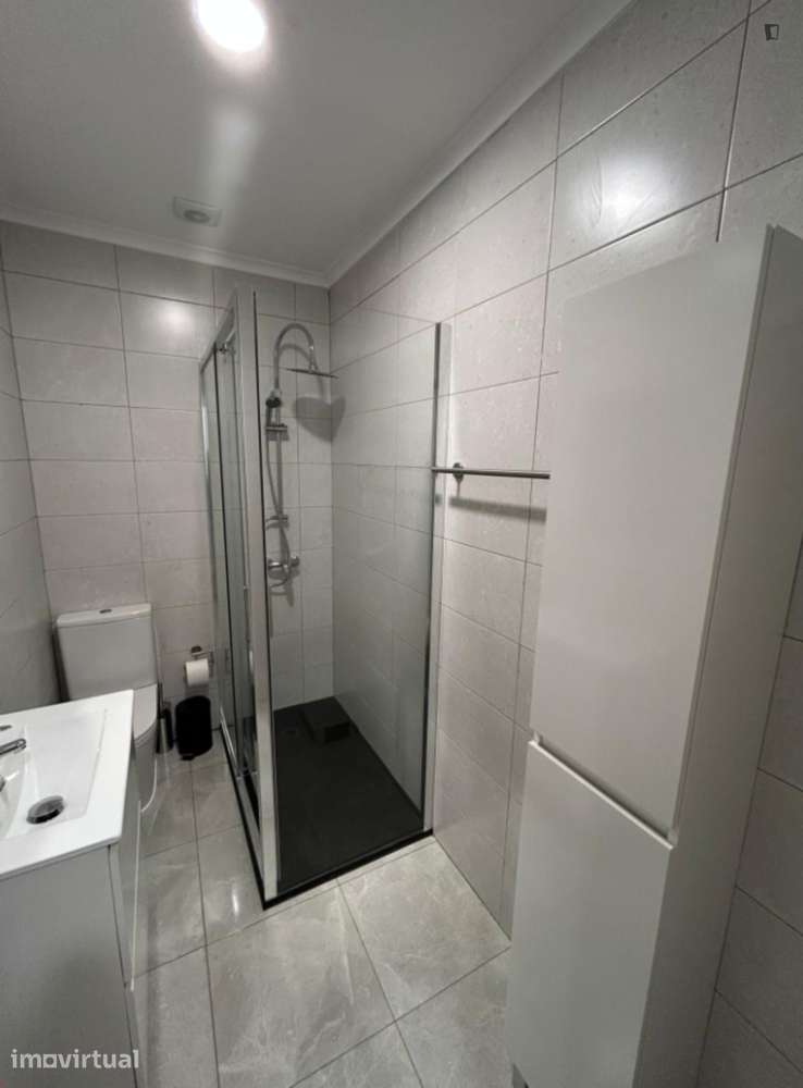 Quarto - localizado em Sete Rios Lisbon - Grande imagem: 2/13
