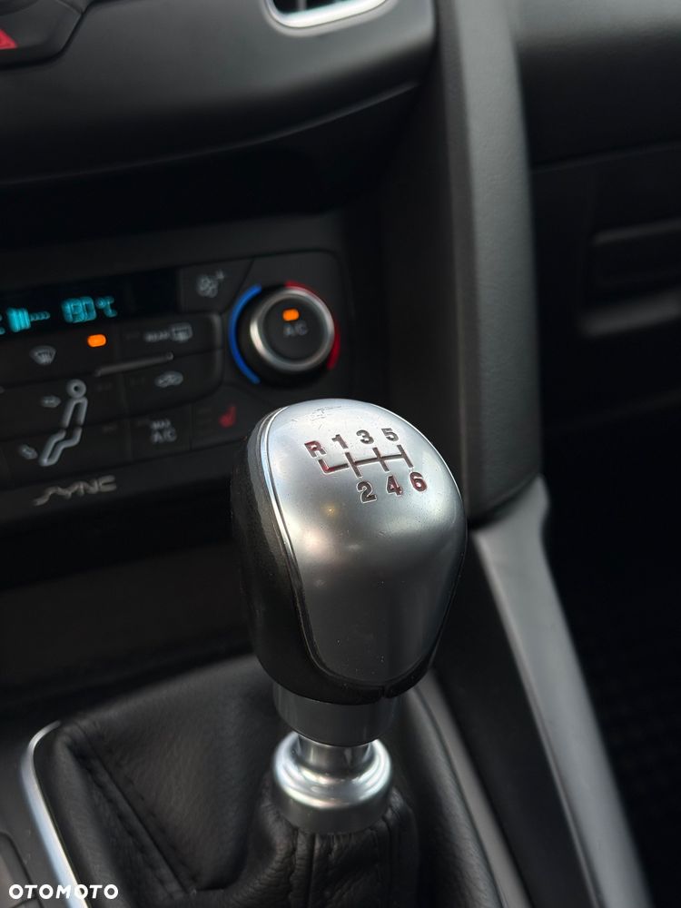 Ford Focus 2.0 EcoBoost ST - 31