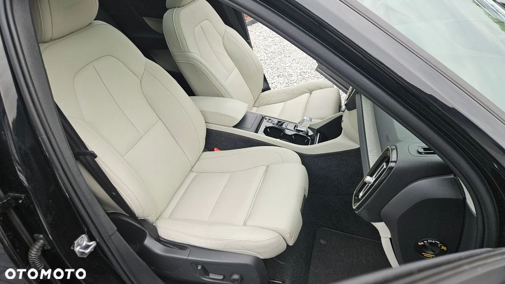Volvo XC 40 T4 Geartronic Inscription - 11
