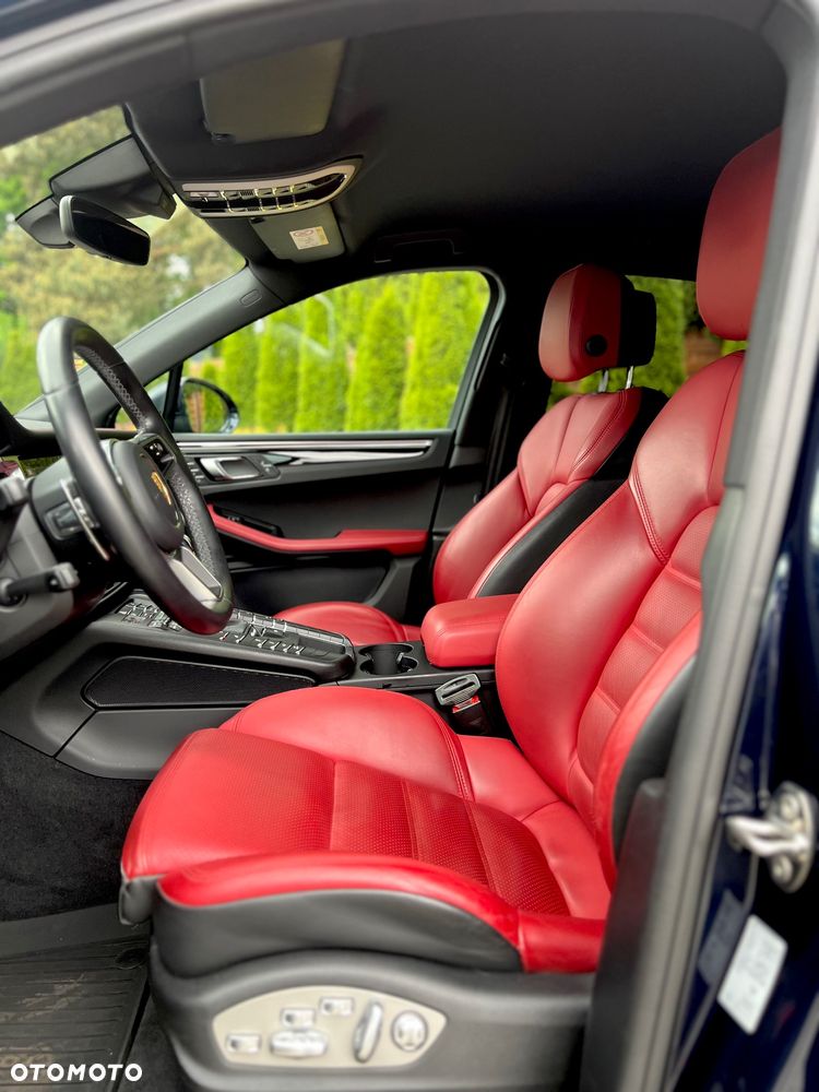 Porsche Macan - 11