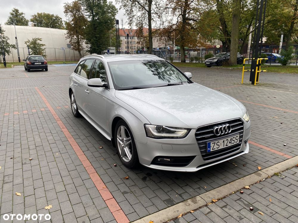 Audi A4 - 1