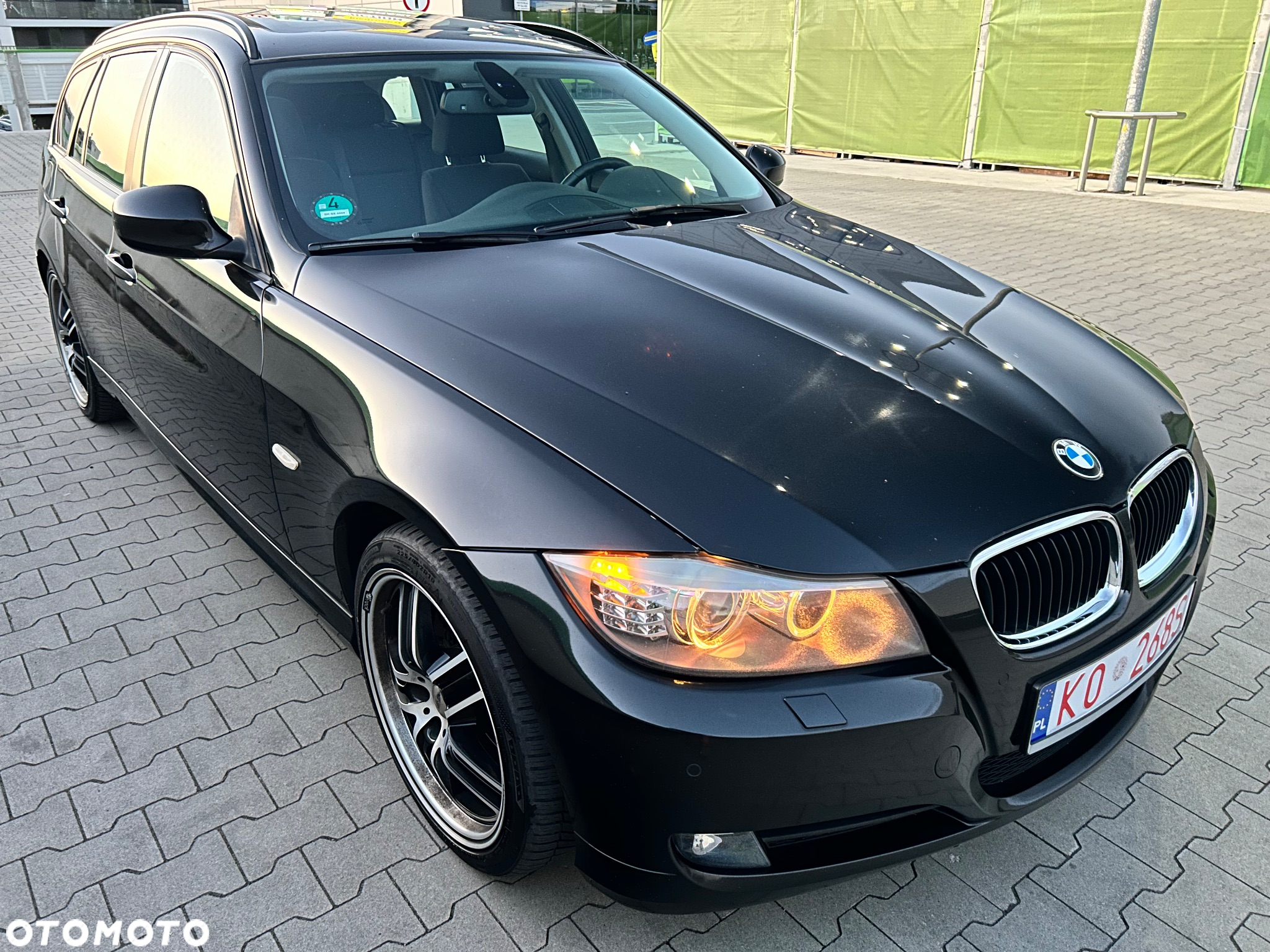 BMW Seria 3 320d DPF Touring - 33