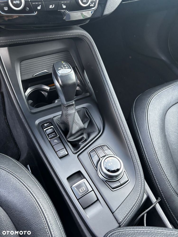 BMW X1 xDrive25i xLine - 12