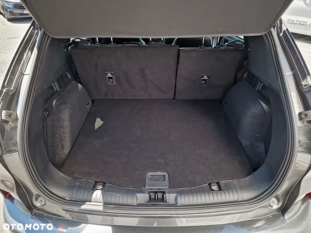 Ford Kuga 2.5 FHEV AWD ST-Line - 24