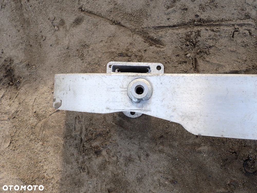 JEEP CHEROKEE KL V BELKA ZDERZAKA TYŁ TYLNA 2014 - 3