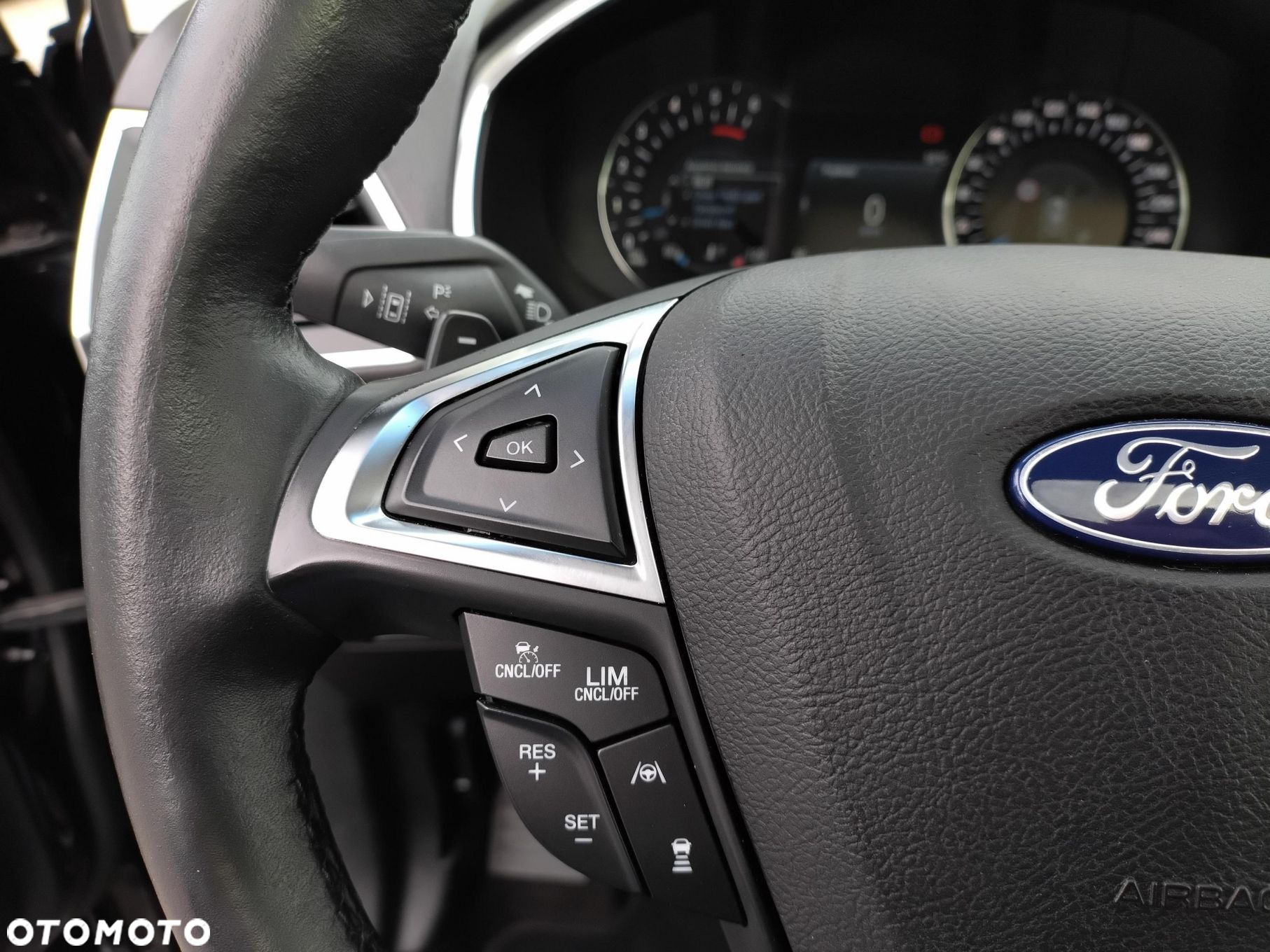 Ford Edge 2.0 EcoBlue Twin-Turbo 4WD Titanium - 13