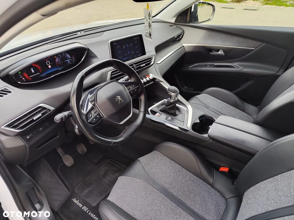 Peugeot 3008 - 36