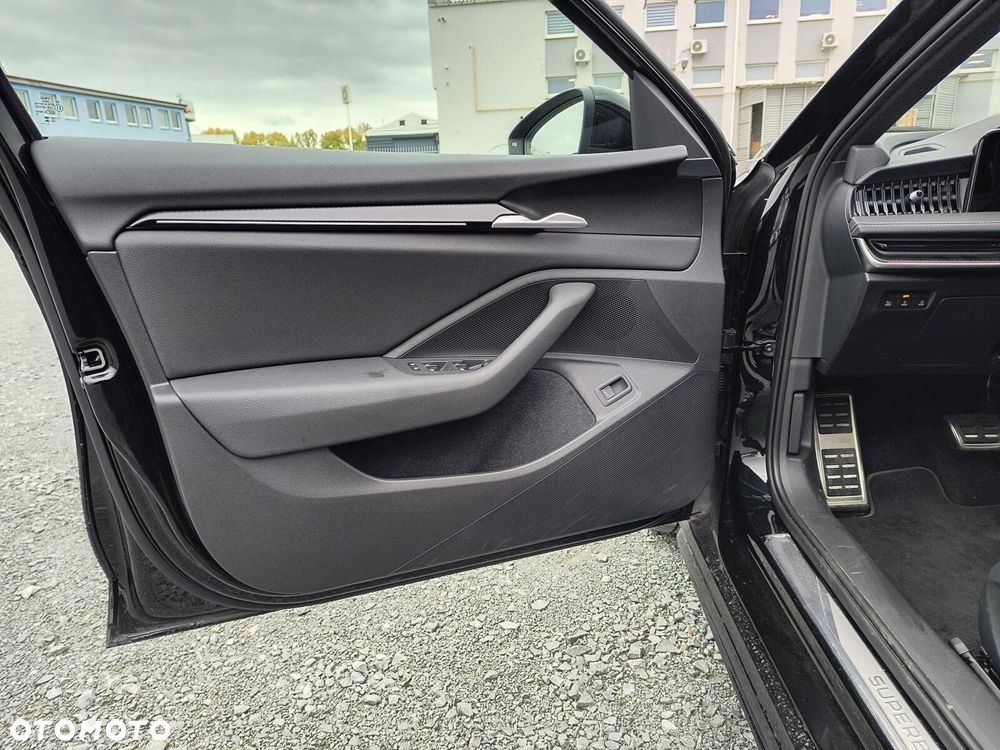 Skoda Superb 2.0 TSI Sportline DSG - 10