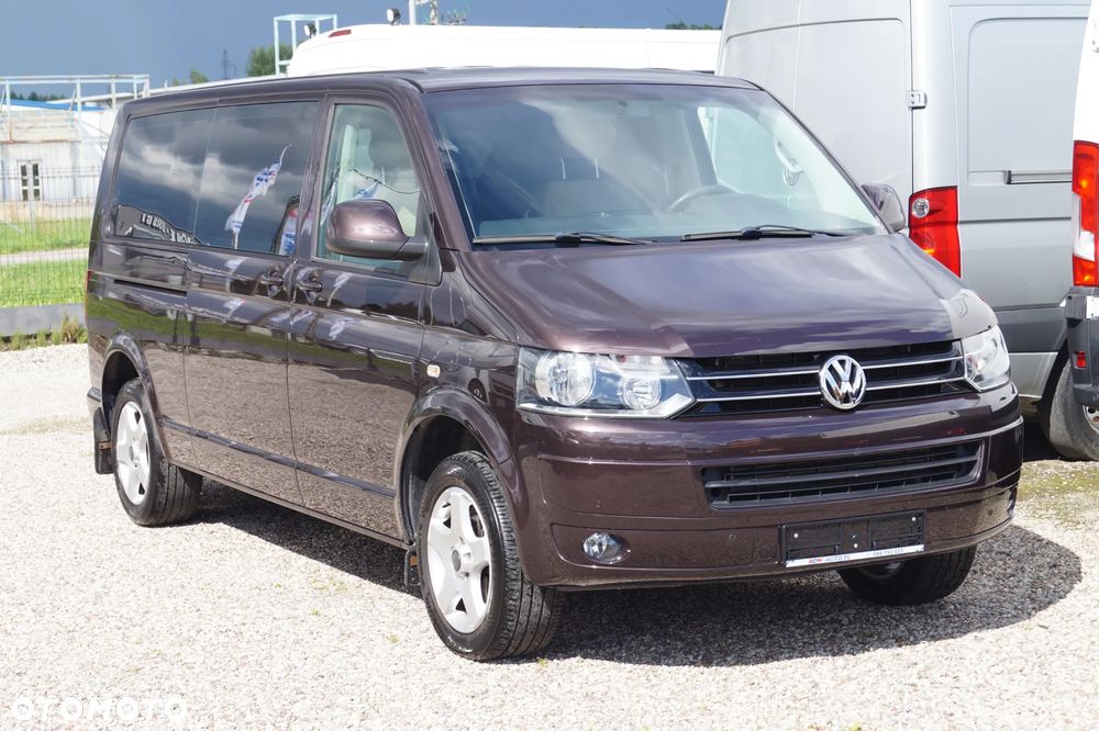 Volkswagen Caravelle - 9
