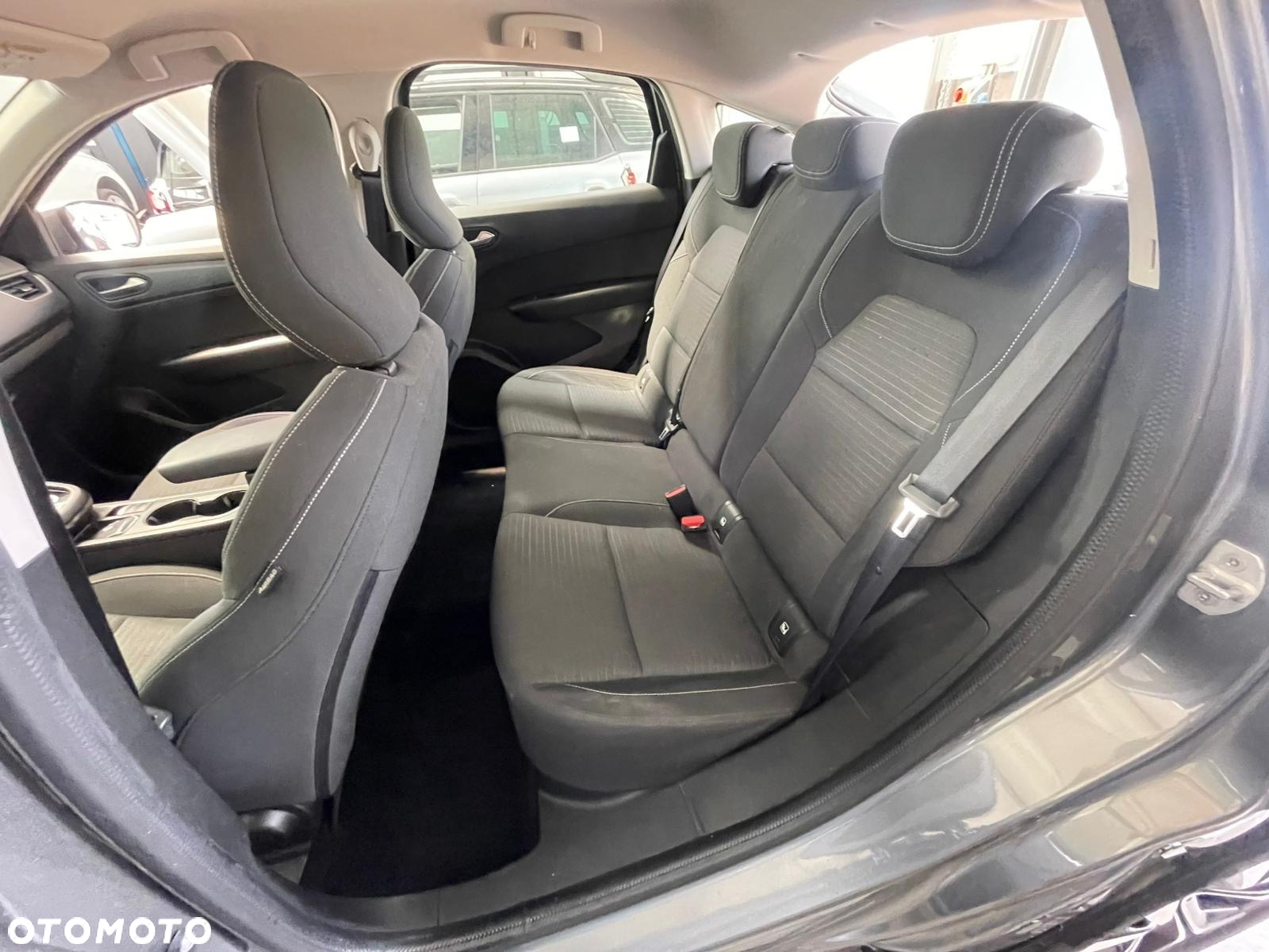 Renault Arkana 1.3 TCe mHEV Equilibre EDC - 26