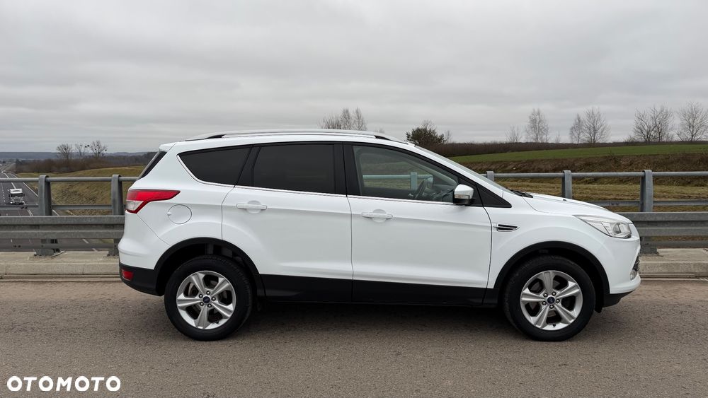 Ford Kuga 1.6 EcoBoost 2x4 Trend - 6