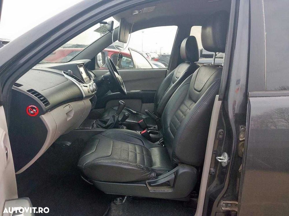 Dezmembrez Mitsubishi L200 2.5 Diesel 2012 - 7