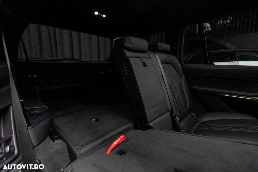 BMW X7 - 24