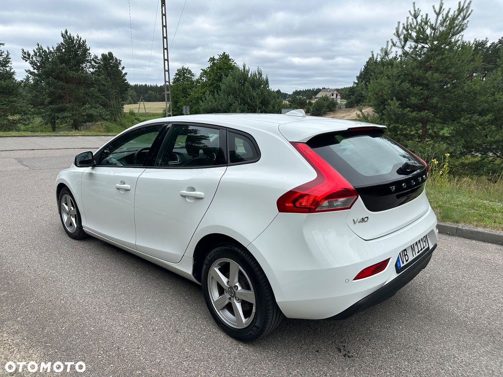 Volvo V40 T2 - 10