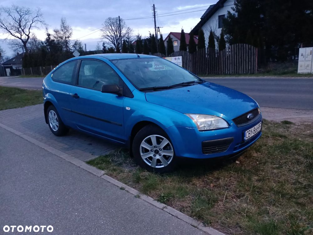 Ford Focus 1.6 16V Ambiente - 9