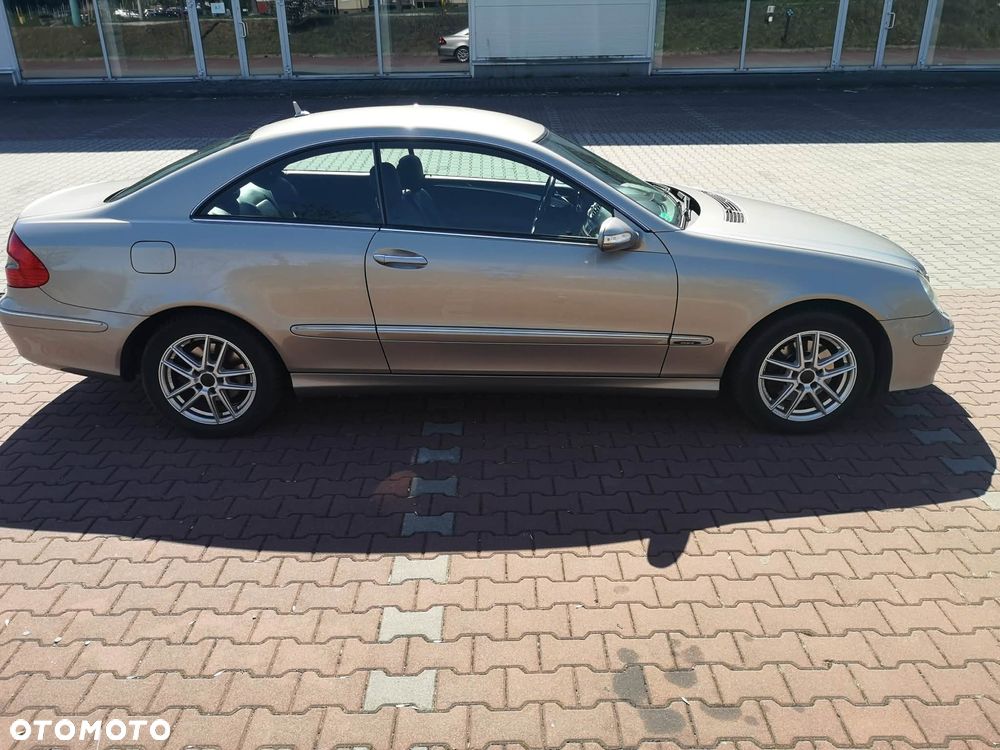 Mercedes-Benz CLK 200 Kompressor Automatik Avantgarde - 2