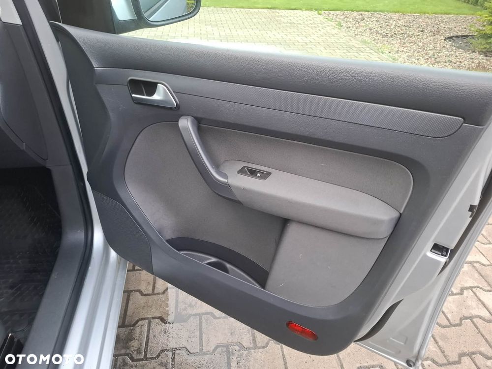 Volkswagen Caddy - 14